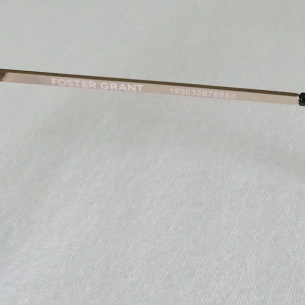Foster Grant Sunglasses - Picture 7 of 10